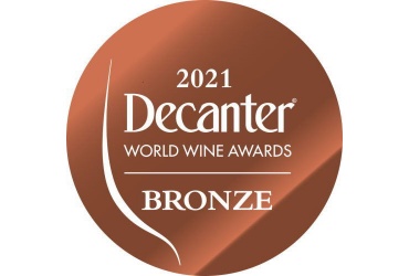 Terra madre Pošip Sur lie awarded with Bronze medal on Decanter 2021