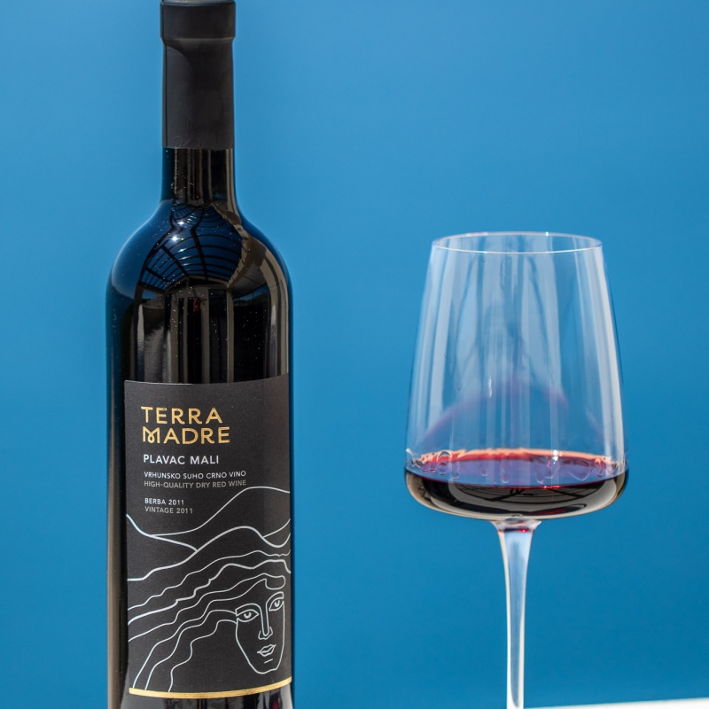 Plavac mali extra arhivsko vino*